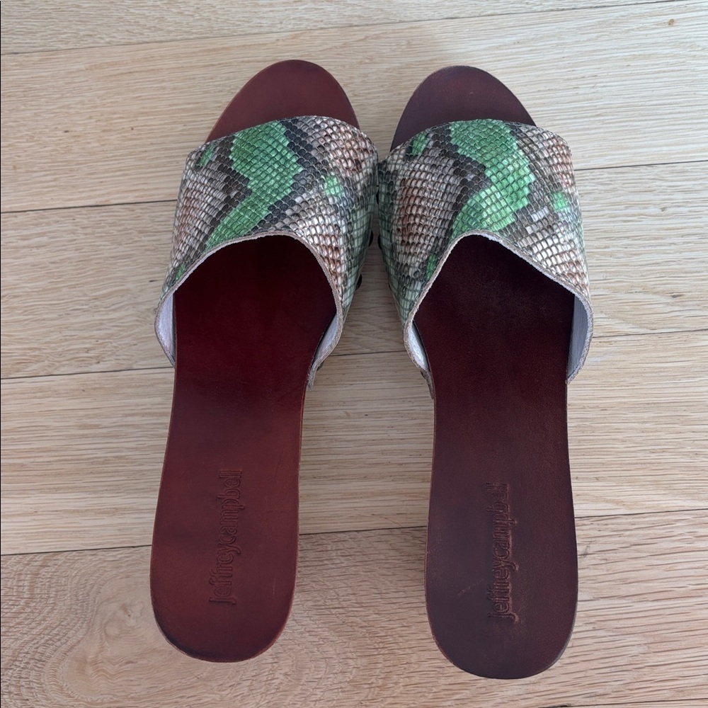 Jeffrey Campbell Dlight Clog - Picture 2 of 6